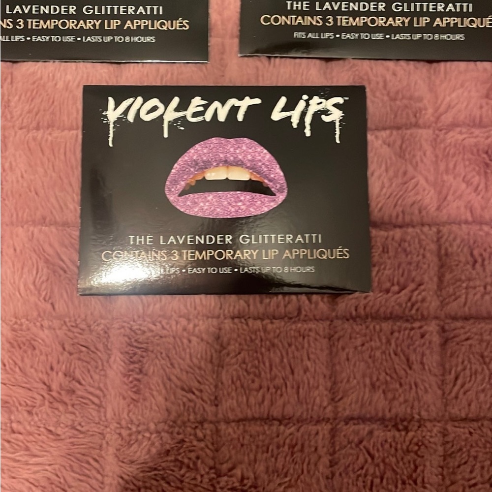 Lip lot - Picture 2 of 2